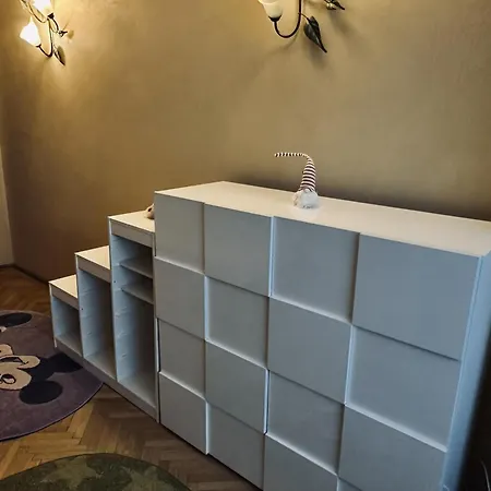 29 Nest * קריובה